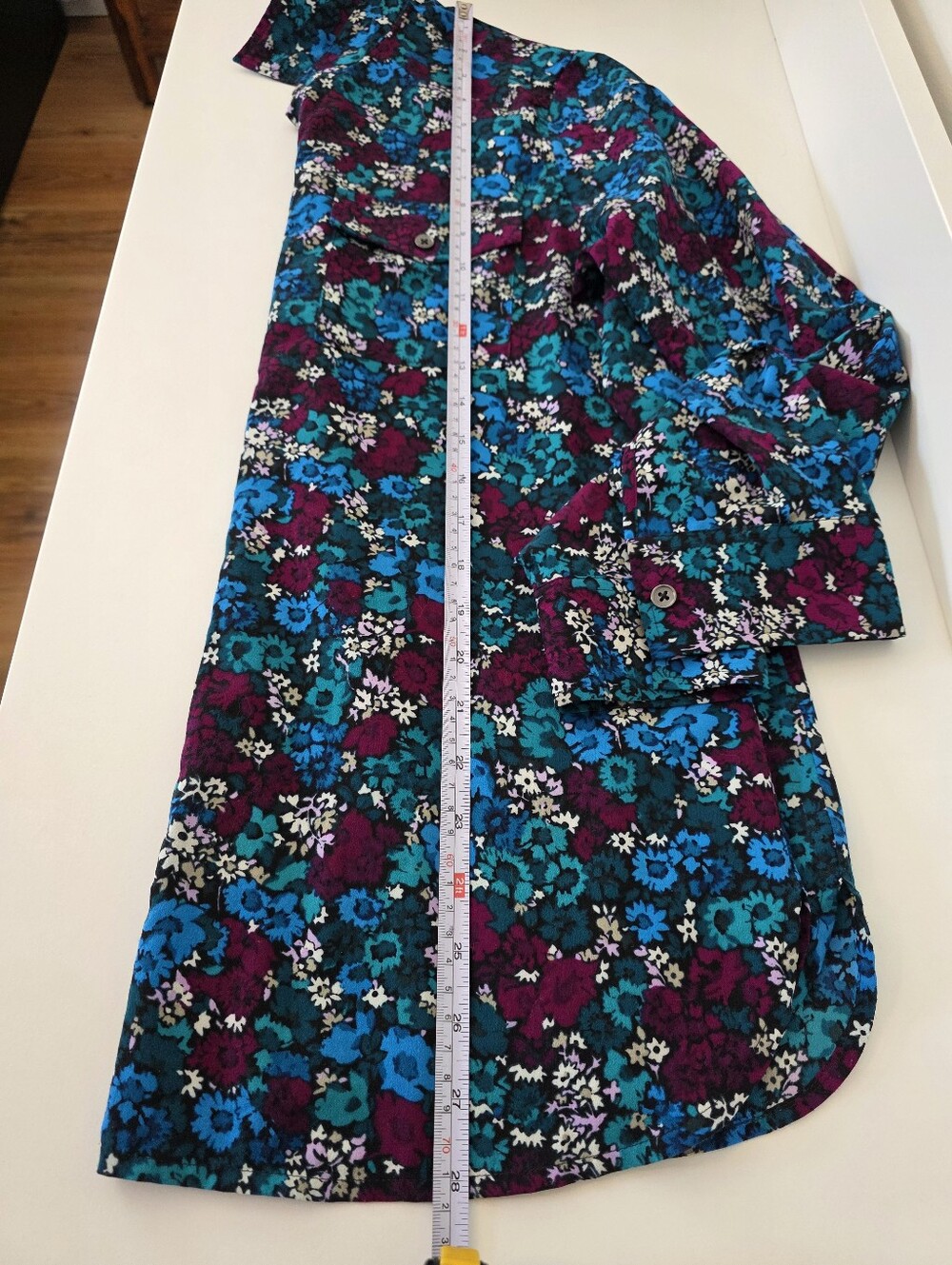 Floral Button-Up Blouse | Size Medium - Picture 11 of 11